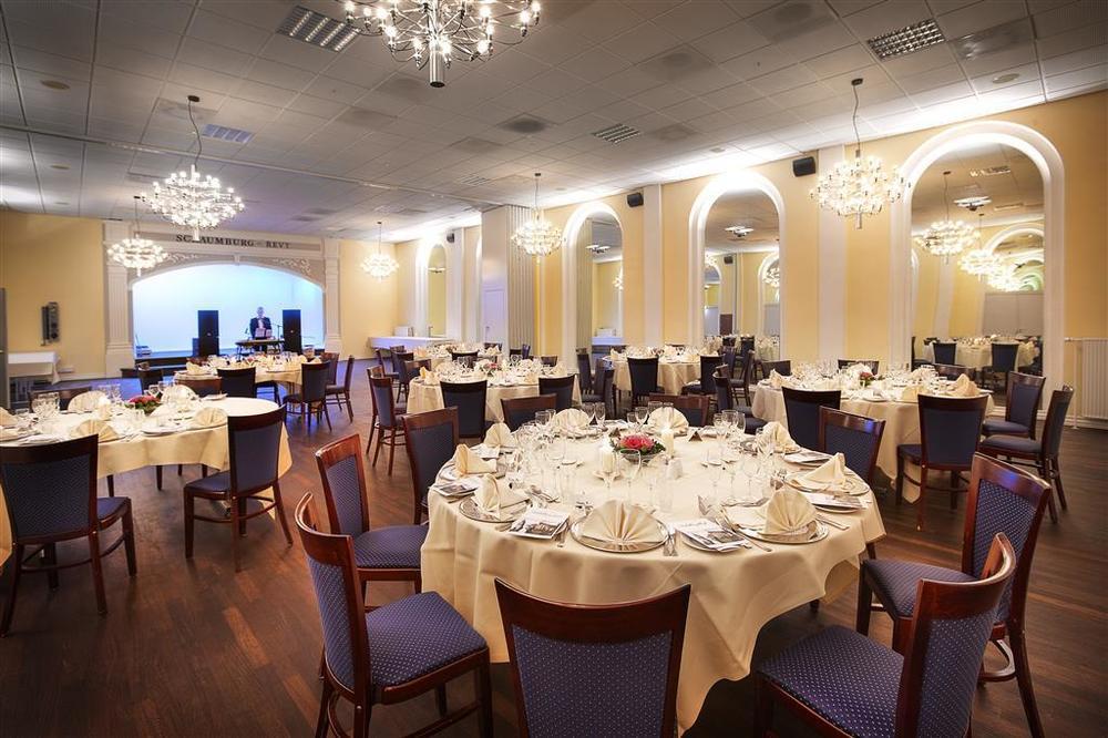 Hotel Schaumburg ホルステブロー レストラン 写真
